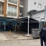 çift açılıp kapanan tente