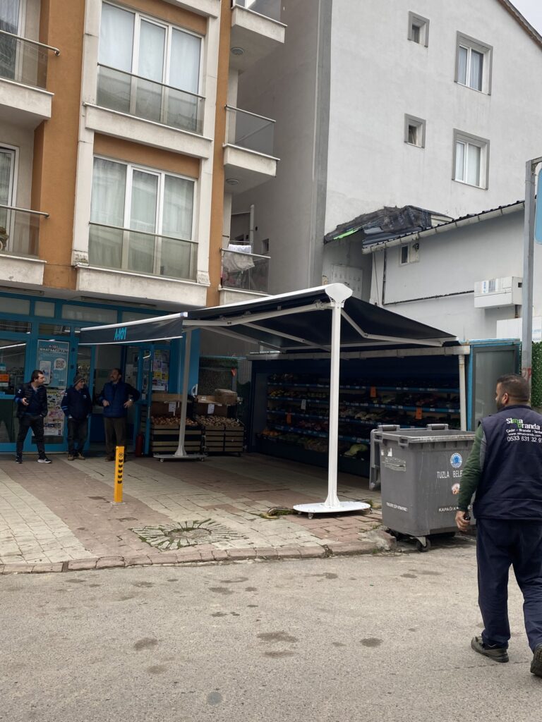 çift açılıp kapanan tente
