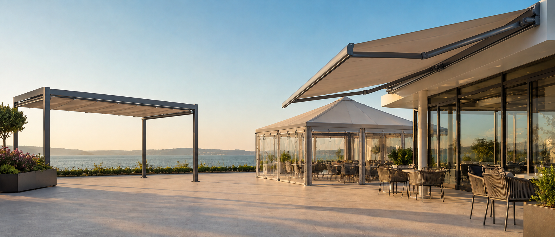 Modern terasta mafsallı tente, kasetli tente, pergola tente ve şeffaf kamelya brandası uygulamaları